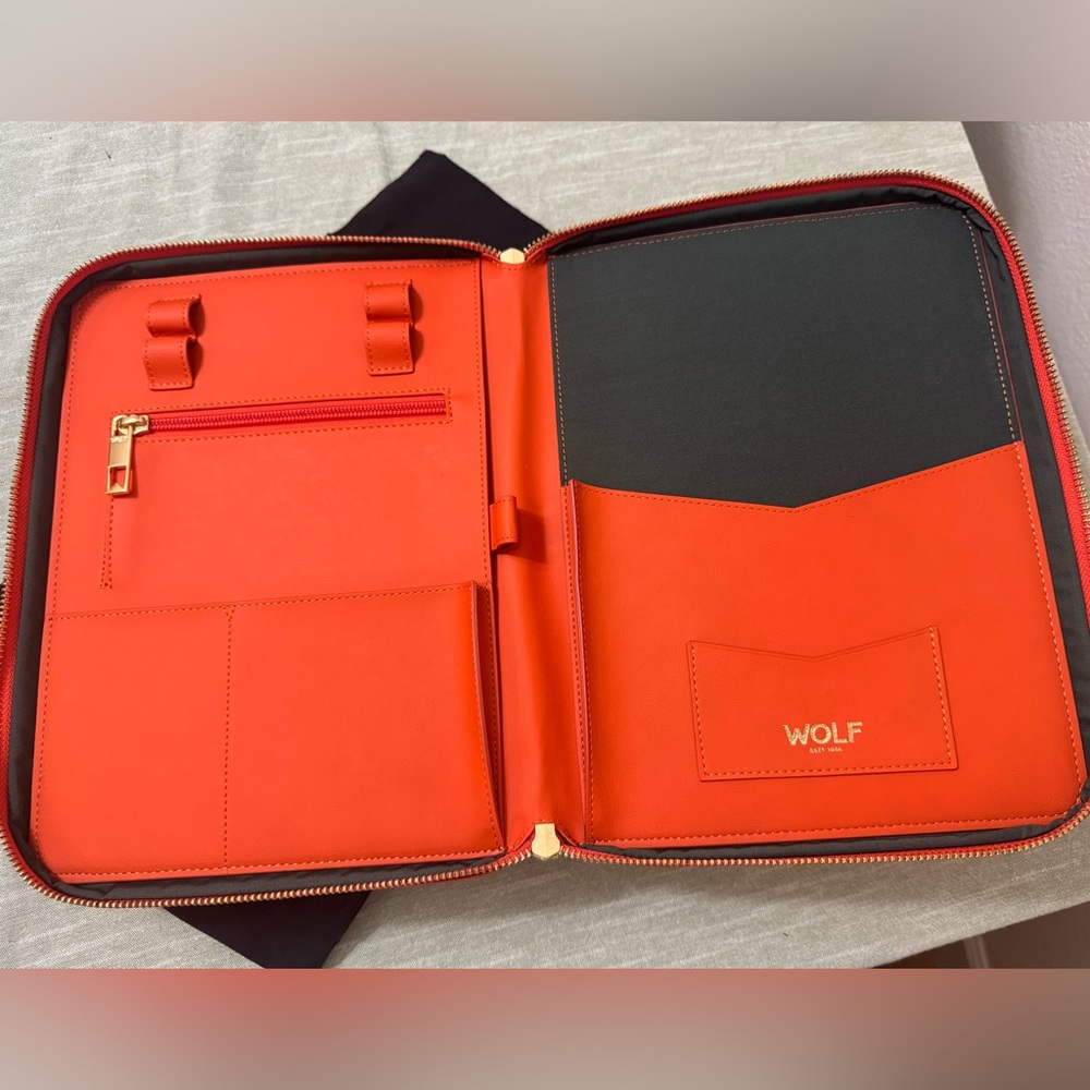 WOLF Vibrant Red Leather Organizer